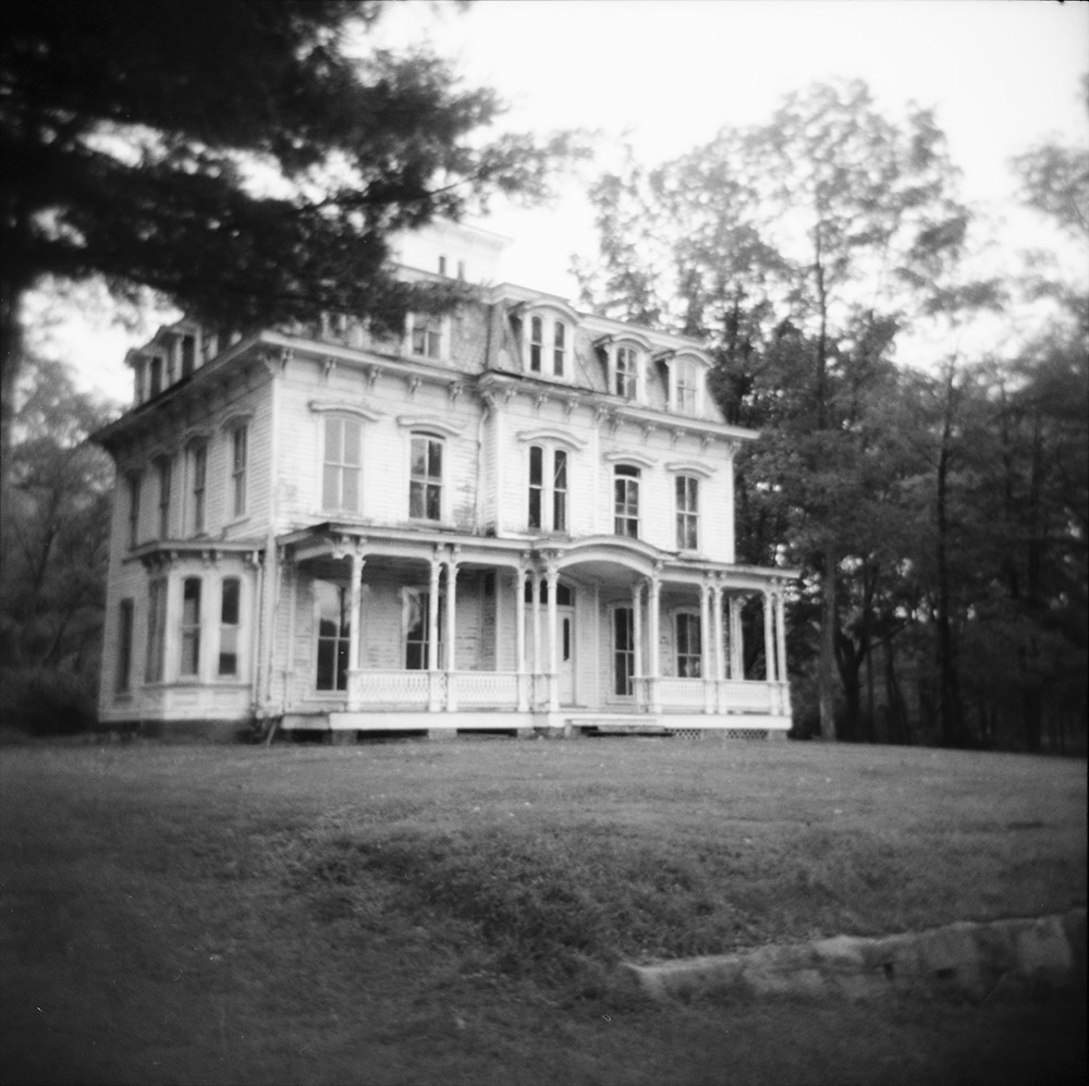 Mansion (abandoned)