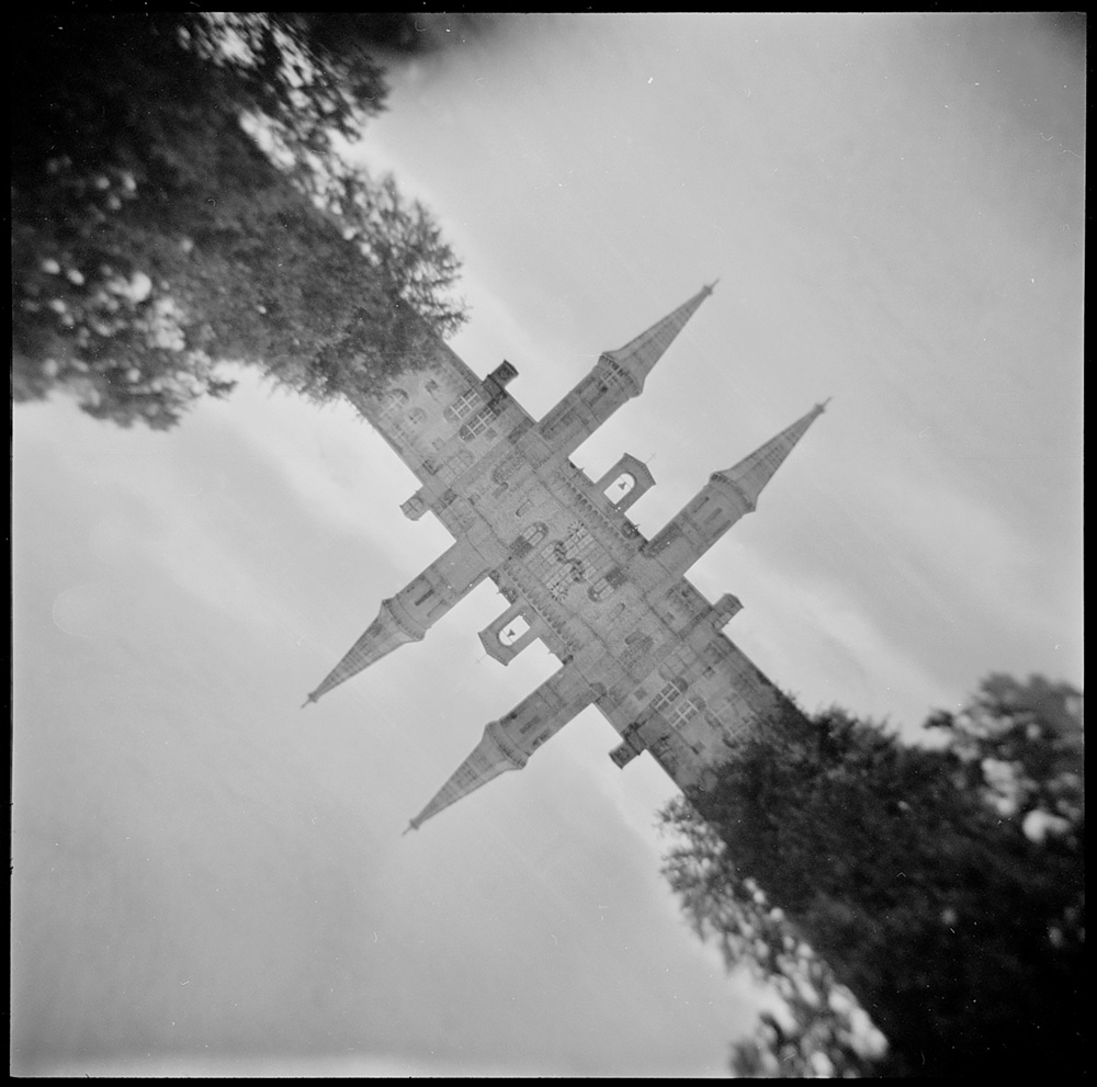 Dark Castle, floating!