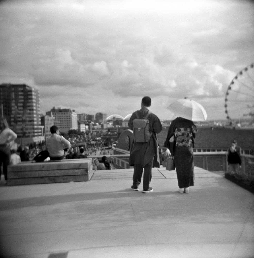 An afternoon Stroll by the waterfront
