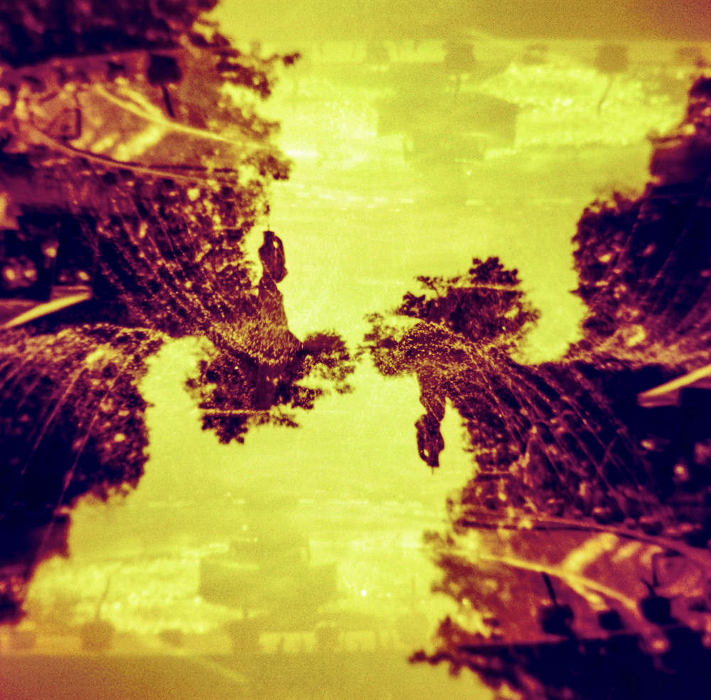 A Simple Fountain in the Mirror Dimension