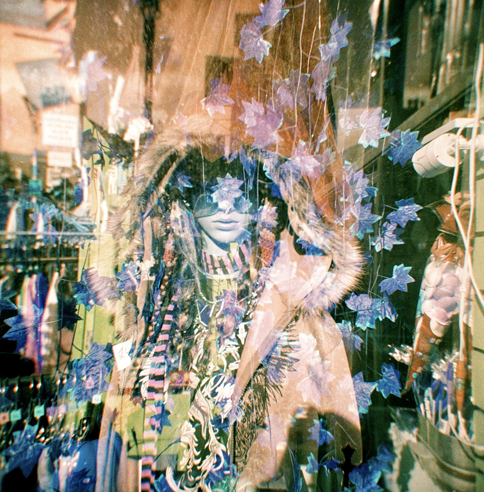 The light that blinds my eyes shines from you